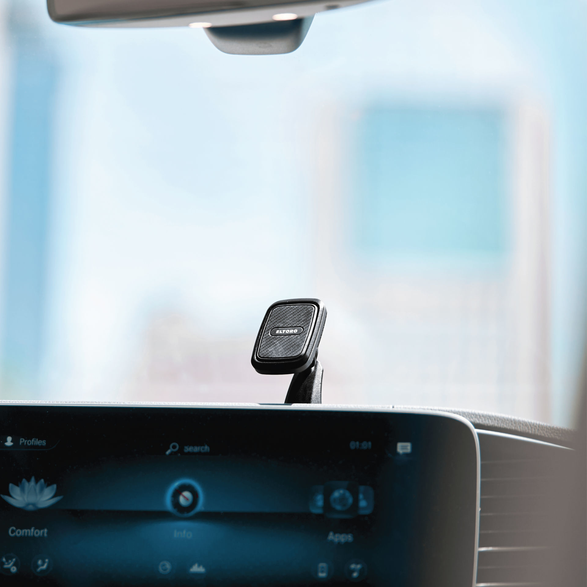 Eltoro Magnetic Dashboard Mount with MagSafe Phone Holder - Black