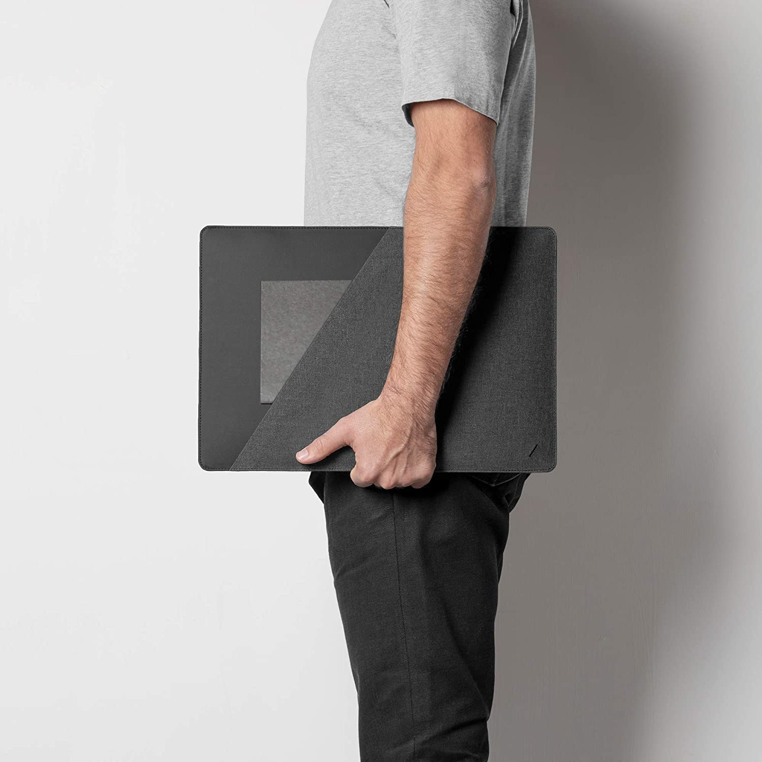Native Union Stow Slim Sleeve for MacBook 15"/16" - (Online Packaging)