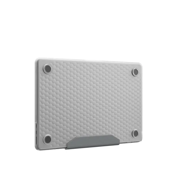 UAG_LT_APPLE_MACBOOK-AIR-2023-13_ESSENTIAL-ARMOR_ICE_STD_04-600x600-bc87582.webp