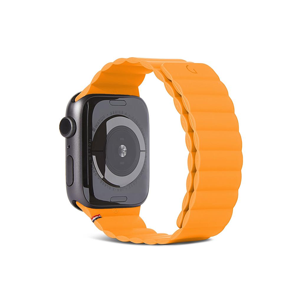 [D23AWS41TSL3SAT] Decoded Apple Watch 41/40/38mm Series 1-8- SE Silicone Magnet Traction Strap Lite (Apricot)