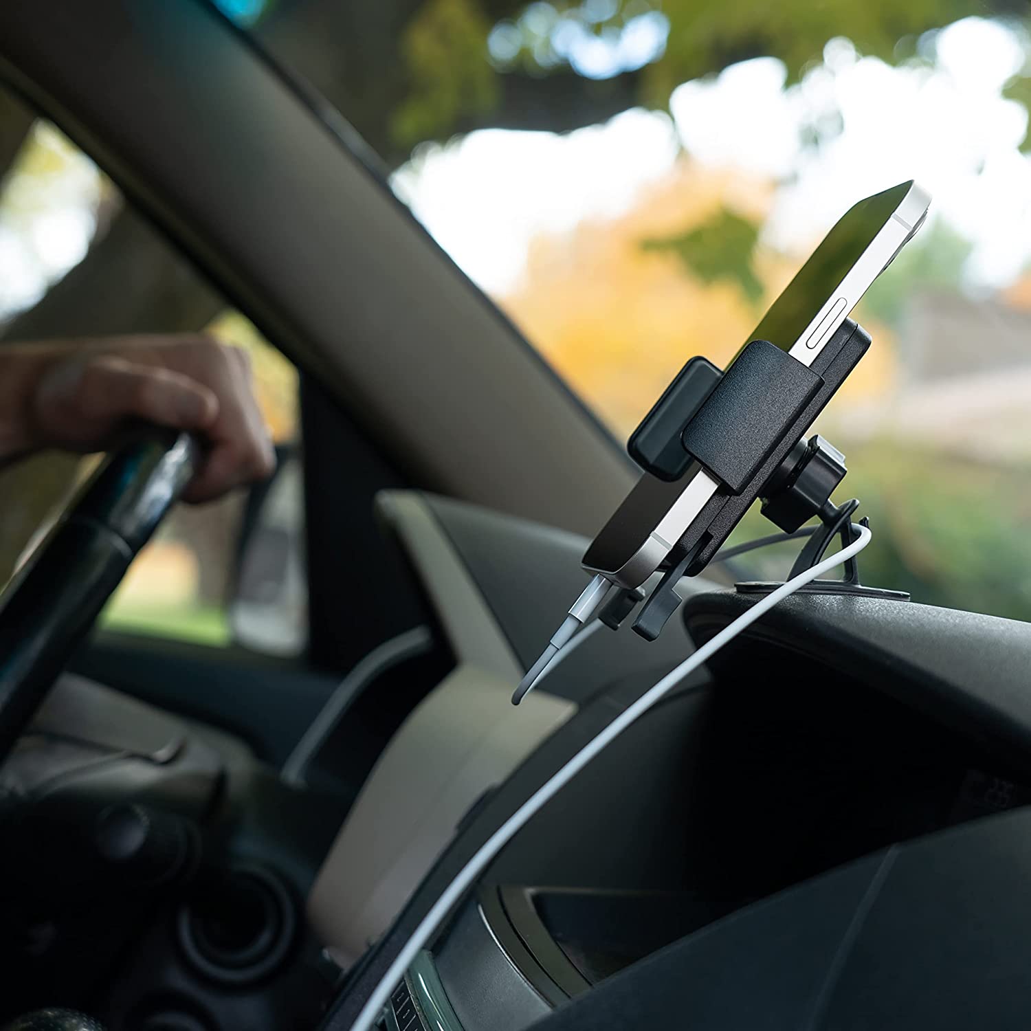 NiteIze Squeeze™ Universal Dash Mount