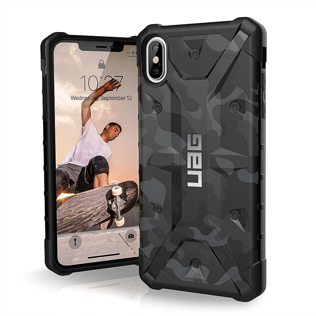 UAG  iPhone XS Max Pathfinder Camo Case